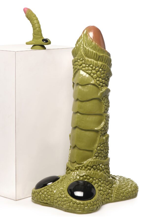 XR Brands - Reusachtig Geschubd Moerasmonster Dildo - Groen - Afbeelding 9