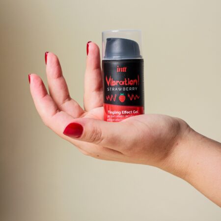 INTT - Vibration! Strawberry Tintelende Gel